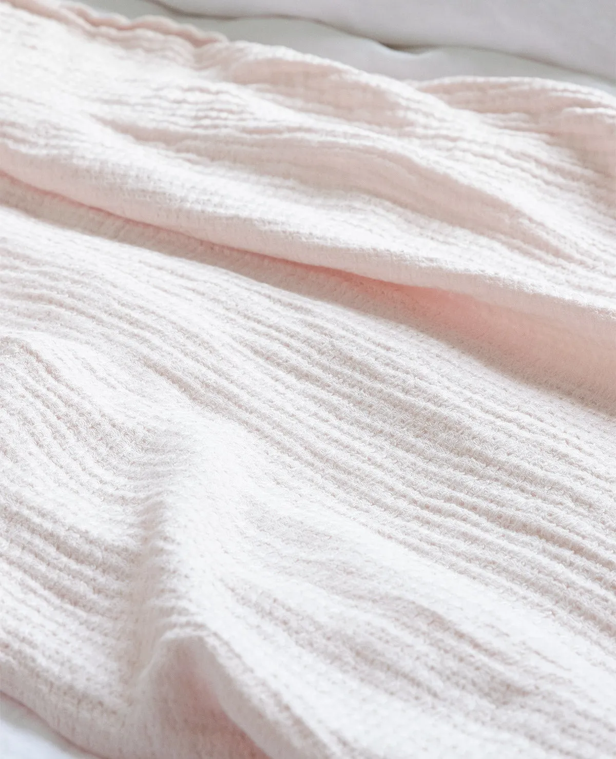 Hampton Linen Throw Blush