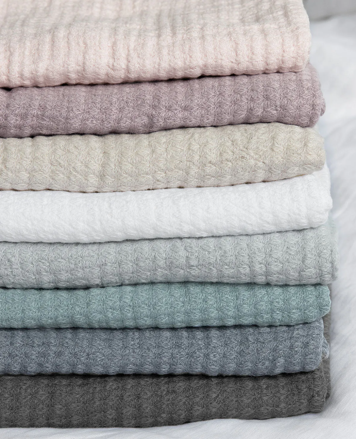 Hampton Linen Throw Blush